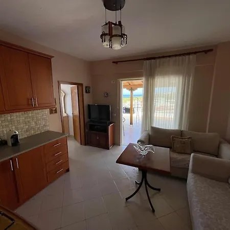 Appartamento Spacious With Large Rooftop Terrace Sarandë