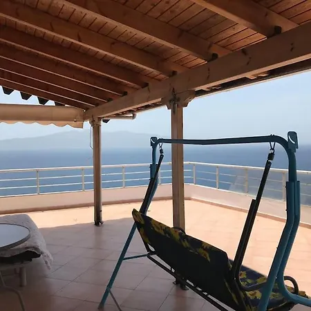 Appartamento Spacious With Large Rooftop Terrace Sarandë